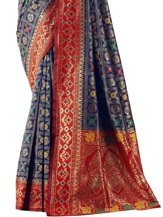 jacquard woven saree with blouse - 17549277 - Zoom Image - 4