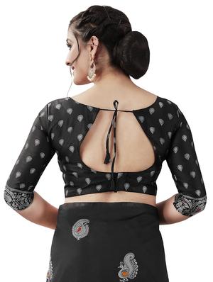 jacquard woven saree with blouse - 17549316 - Standard Image - 4