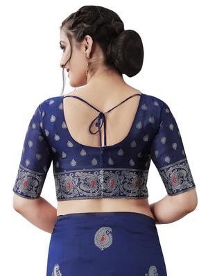 jacquard woven saree with blouse - 17549317 - Standard Image - 4