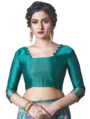 jacquard woven saree with blouse - 17549322 - Standard Image - 3
