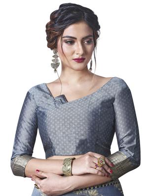 jacquard woven saree with blouse - 17549327 - Standard Image - 3