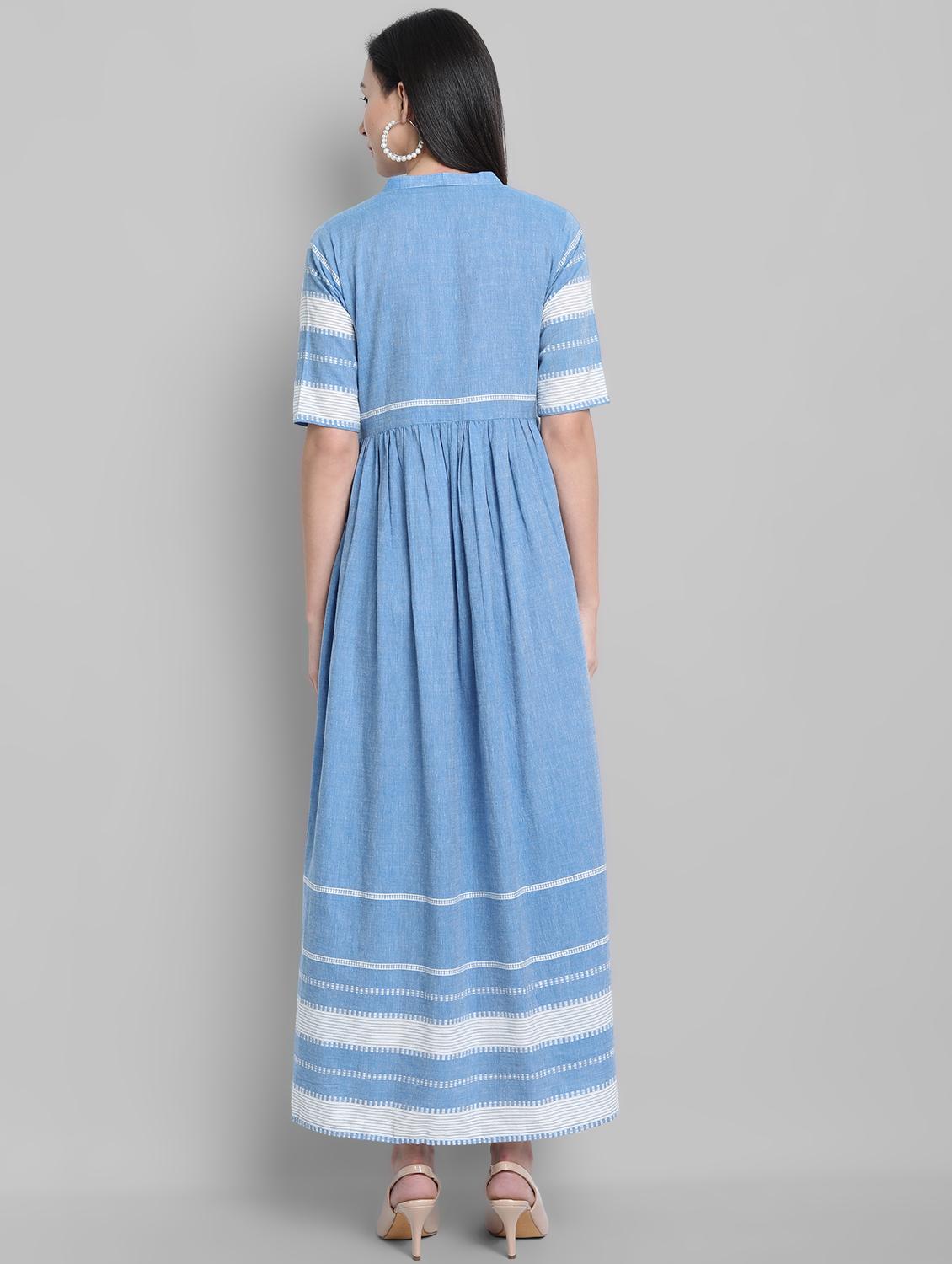 embroidered detail fit & flare dress - 17550673 - Zoom Image - 3