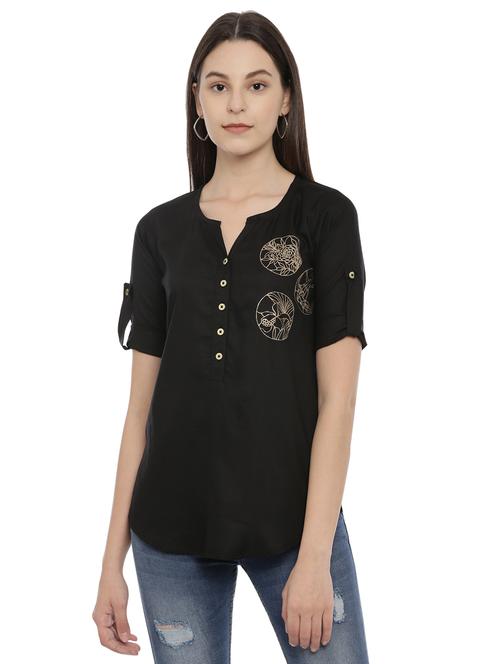 notch neck printed top - 17550690 - Standard Image - 1