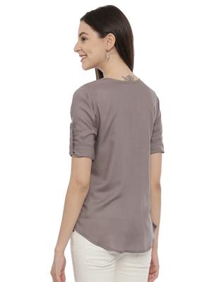 notch neck printed top - 17550691 - Standard Image - 3