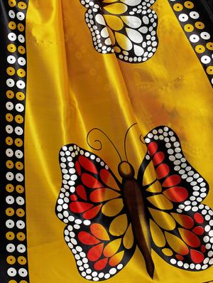 conversational printed saree with blouse - 17550762 - Standard Image - 4