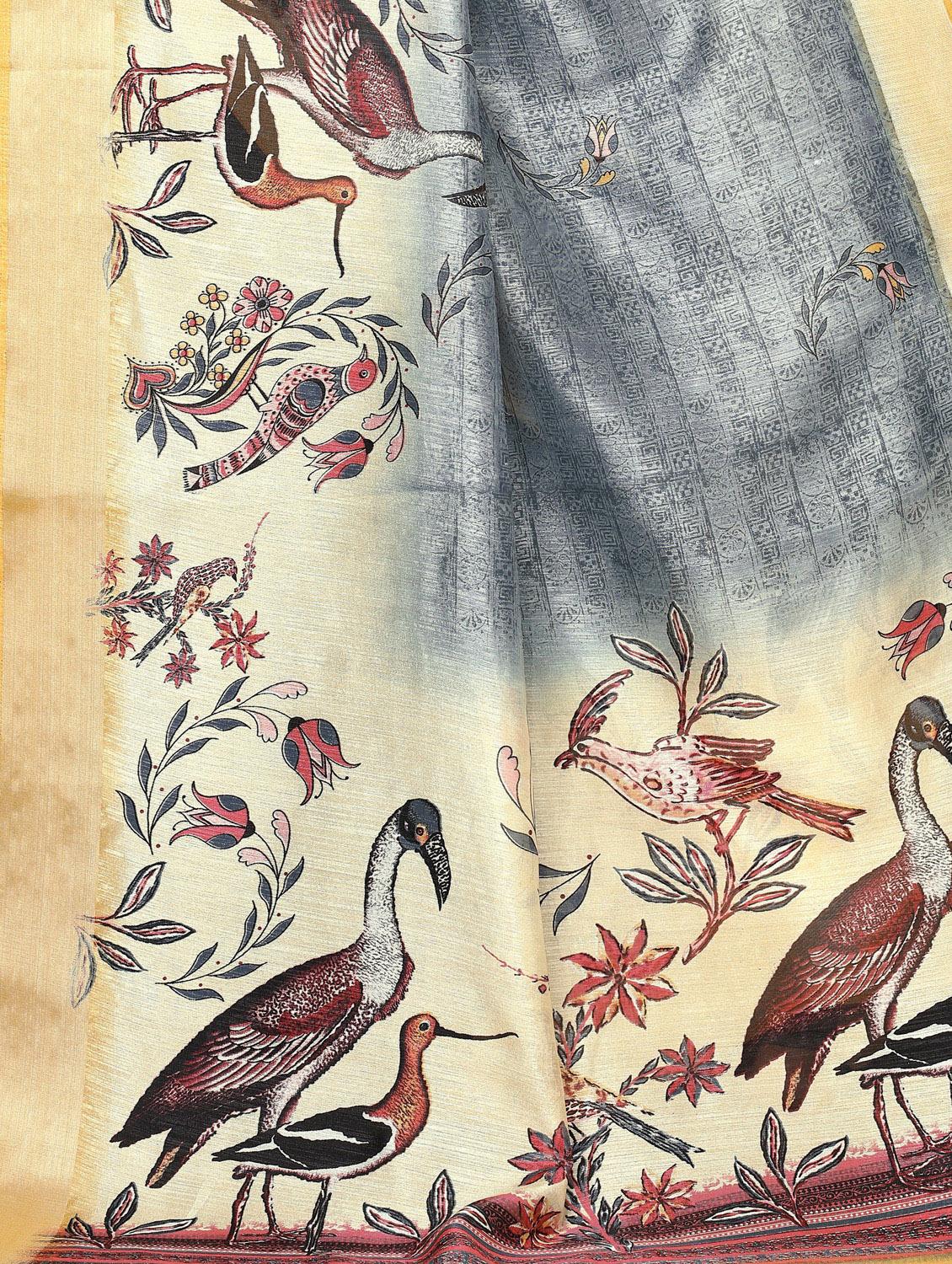 conversational printed saree with blouse - 17550794 - Zoom Image - 4