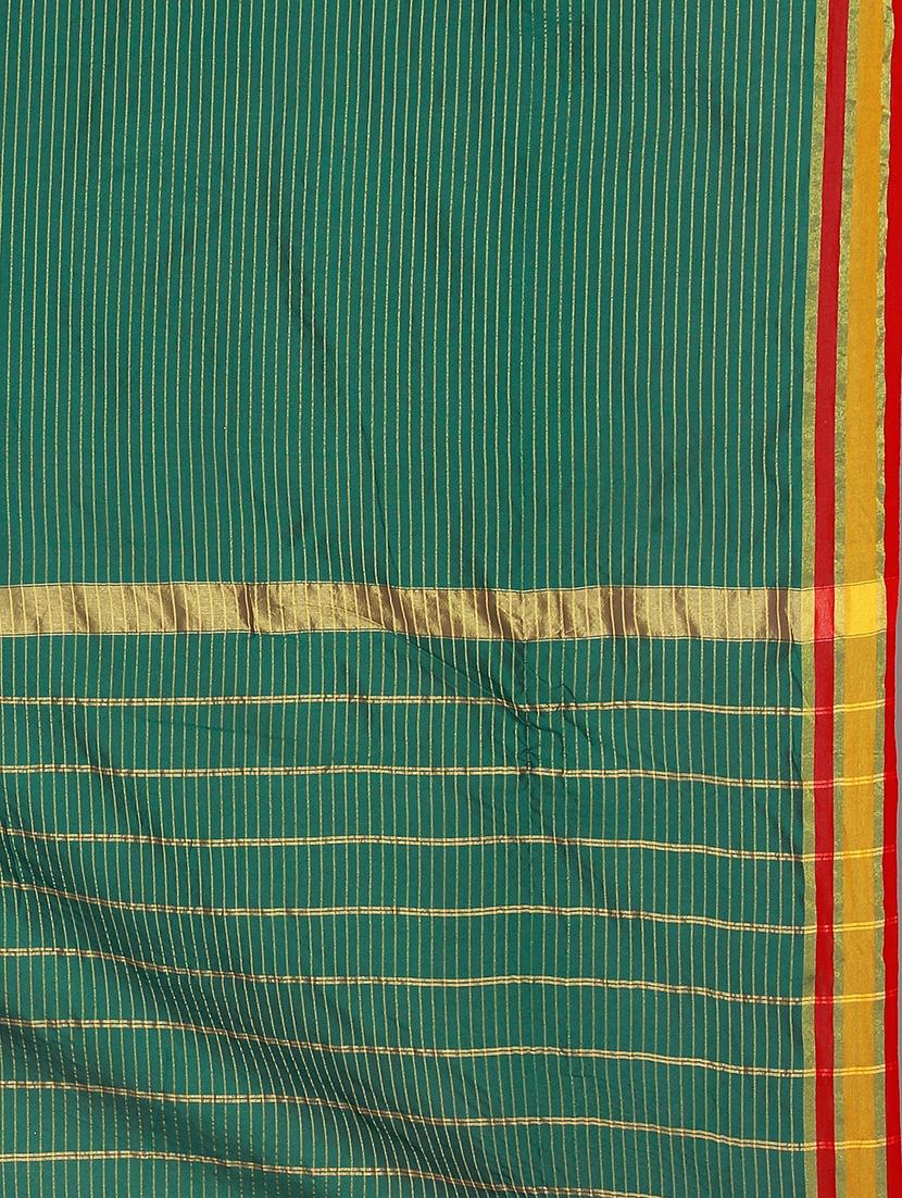 solid bordered saree with blouse - 17550883 - Zoom Image - 4