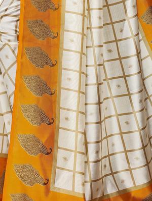 check printed saree with blouse - 17550895 - Standard Image - 4