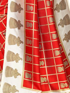 check printed saree with blouse - 17550899 - Standard Image - 4