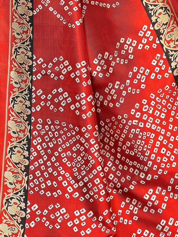 bandhani printed saree with blouse - 17550958 - Zoom Image - 4