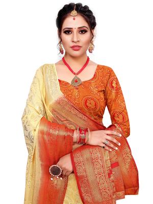 self design kanjivaram saree with blouse - 17552240 - Standard Image - 3