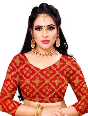 self design kanjivaram saree with blouse - 17552243 - Standard Image - 4