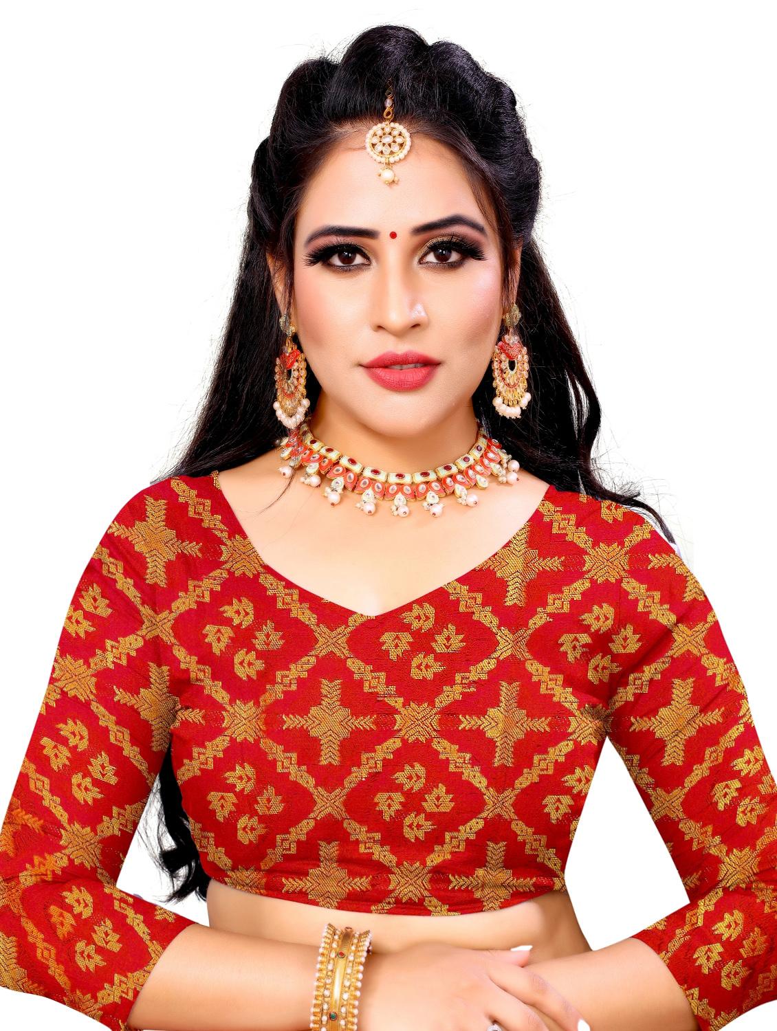 self design kanjivaram saree with blouse - 17552243 - Zoom Image - 4