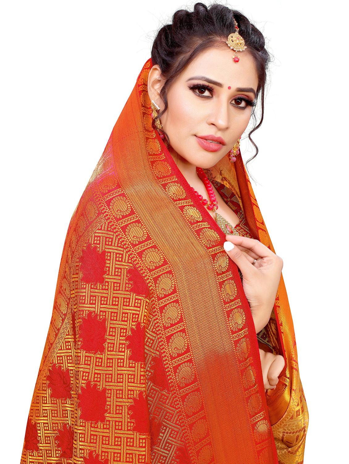self design kanjivaram saree with blouse - 17552248 - Zoom Image - 3