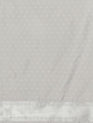 silver art silk banarasi saree with blouse - 17553889 - Standard Image - 5