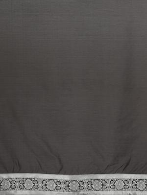 maroon art silk banarasi saree with blouse - 17553893 - Standard Image - 5