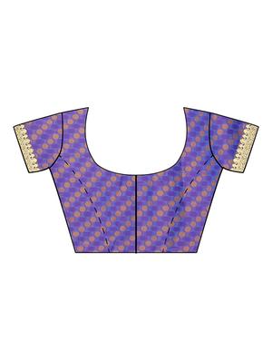 coral banarasi saree with blouse - 17553903 - Standard Image - 4