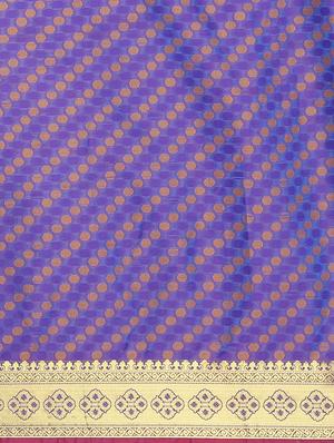 coral banarasi saree with blouse - 17553903 - Standard Image - 5