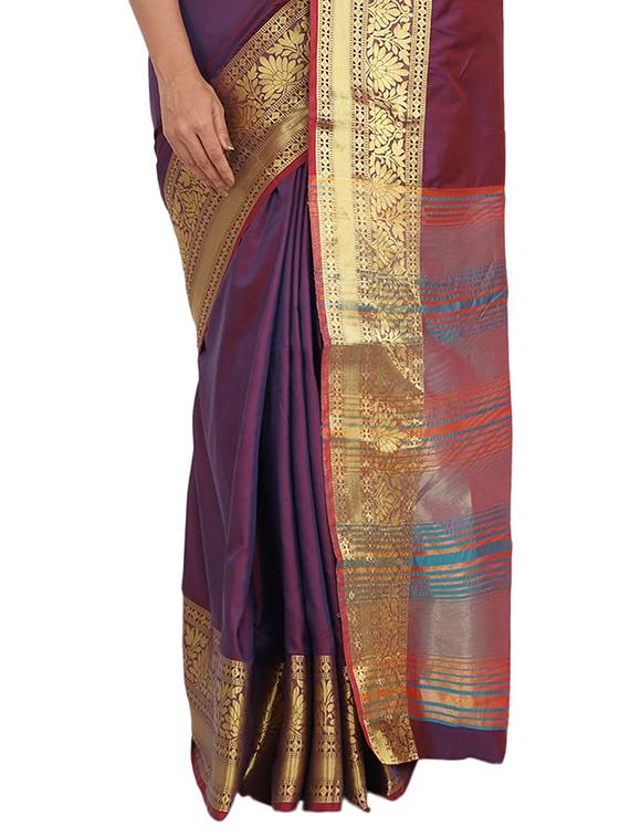jacquard banarasi saree with blouse - 17553943 - Zoom Image - 3