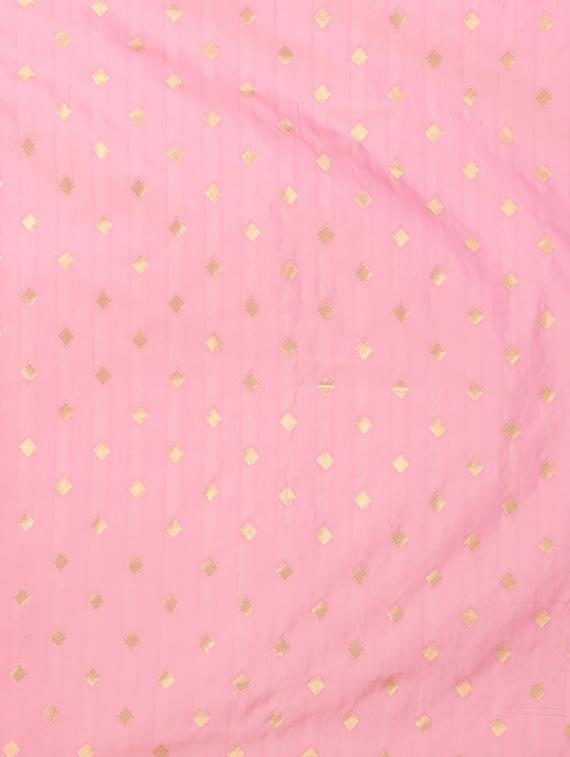 jacquard banarasi saree with blouse - 17553949 - Zoom Image - 5