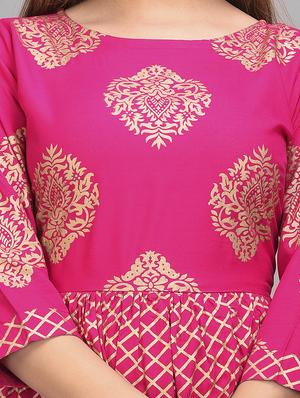 pink rayon anarkali kurta - 17556510 - Standard Image - 5