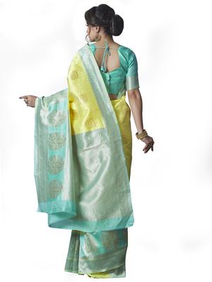 jacquard woven saree with blouse - 17557188 - Standard Image - 2