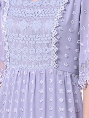 v-neck laced maxi dress - 17557278 - Standard Image - 4