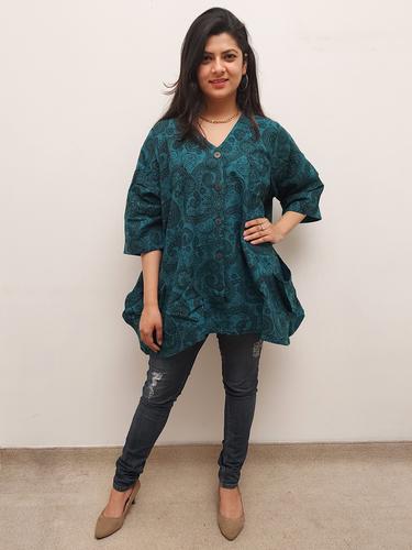 women printed asymettric top - 17557289 - Standard Image - 1