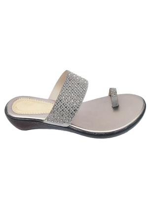 black pvc flip flops - 17557447 - Standard Image - 3