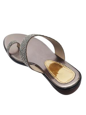 black pvc flip flops - 17557447 - Standard Image - 4