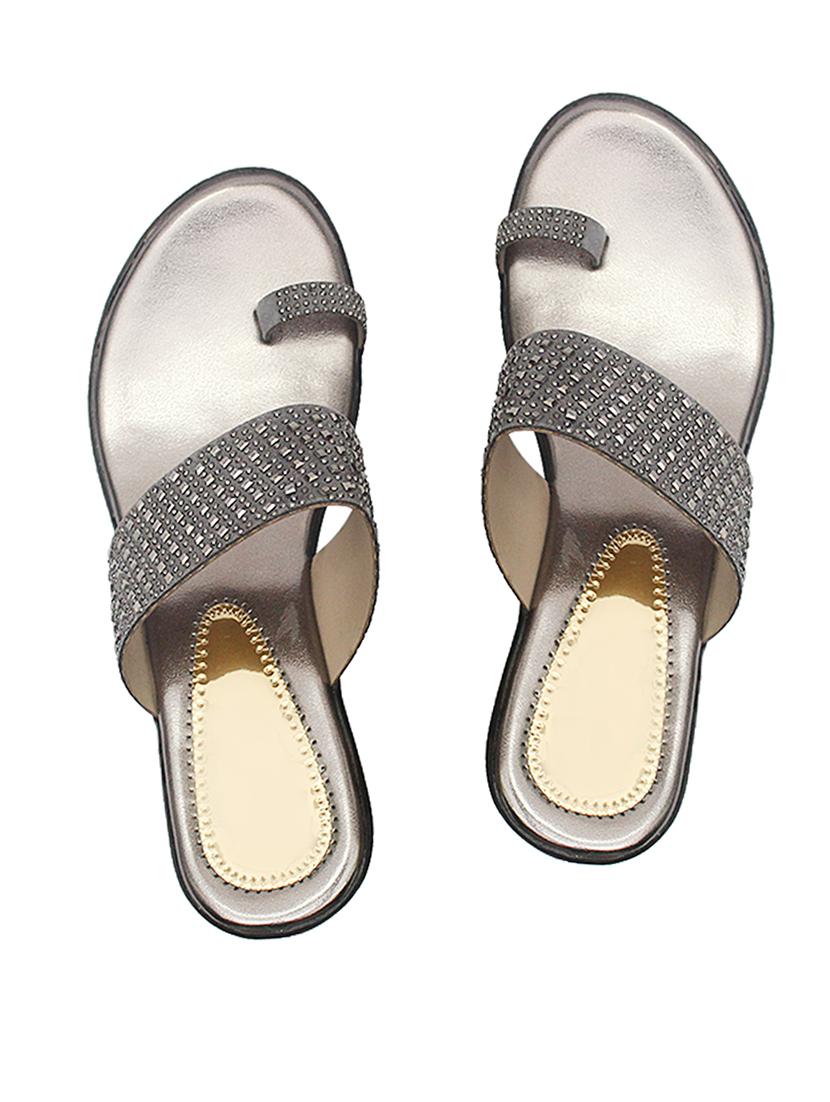 black pvc flip flops - 17557447 - Zoom Image - 1