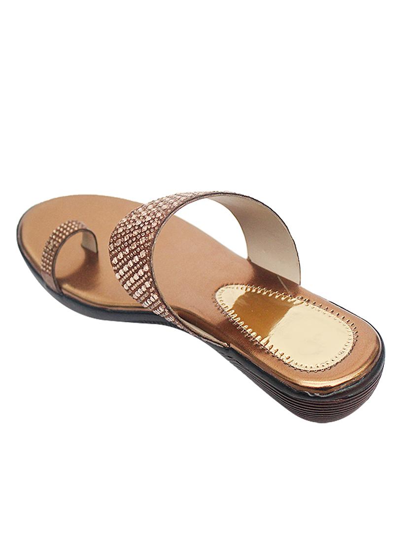gold pvc flip flops - 17557452 - Zoom Image - 4