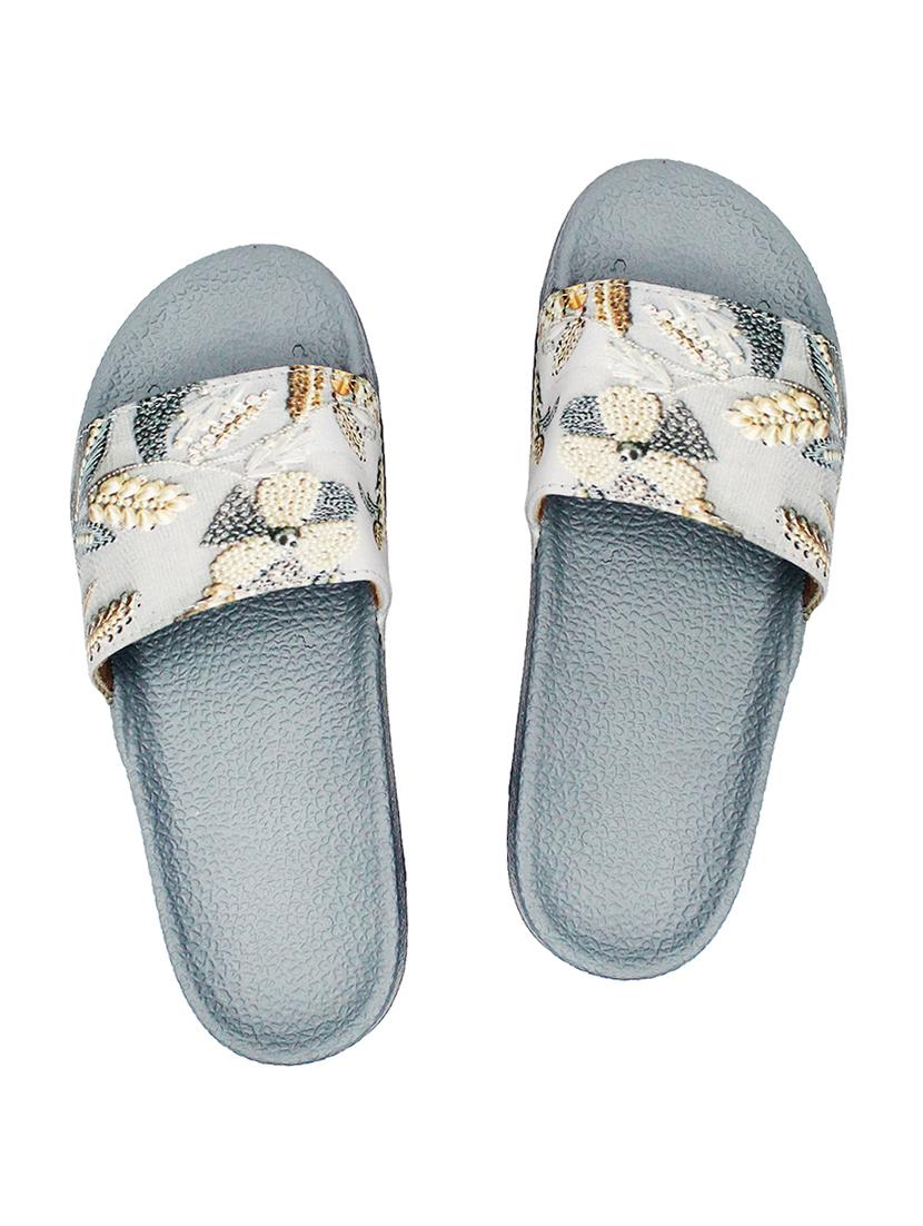 white pvc flip flops - 17557460 - Zoom Image - 1
