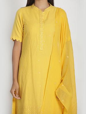 embroidered suit set - 17557484 - Standard Image - 4