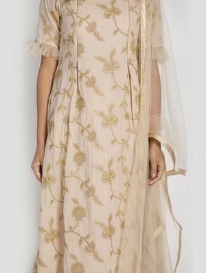 embroidered suit set - 17557499 - Standard Image - 4
