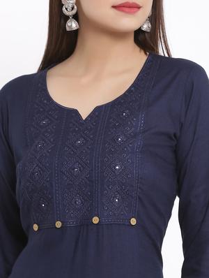 embroidered straight kurta - 17557528 - Standard Image - 4
