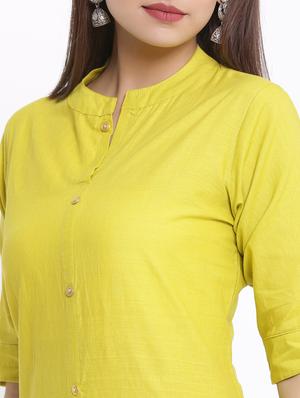 solid straight kurta - 17557534 - Standard Image - 4