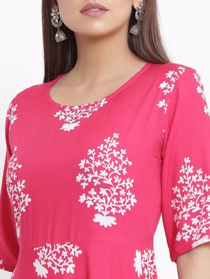 floral print flared ethnic dress - 17557550 - Standard Image - 4