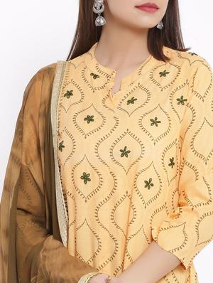 printed suit set - 17557575 - Standard Image - 4