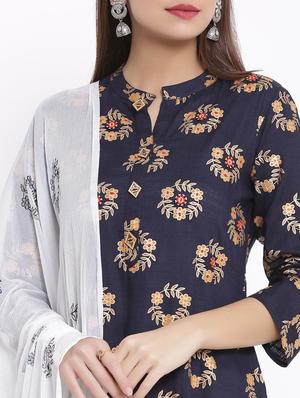printed suit set - 17557576 - Standard Image - 4