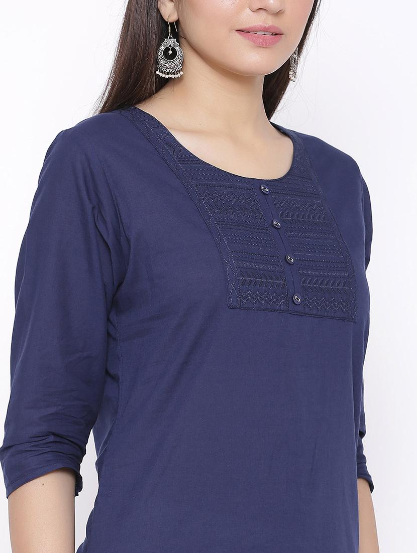 tonal embroidered straight kurta - 17557715 - Zoom Image - 4
