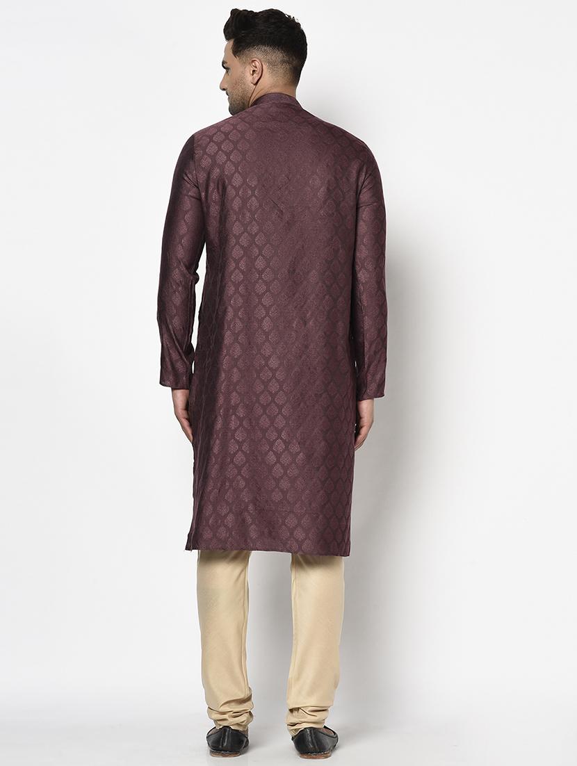 burgundy self design long kurta - 17558490 - Zoom Image - 3