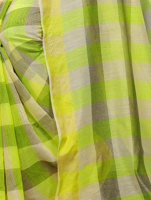 striped printed saree with blouse - 17558538 - Standard Image - 4