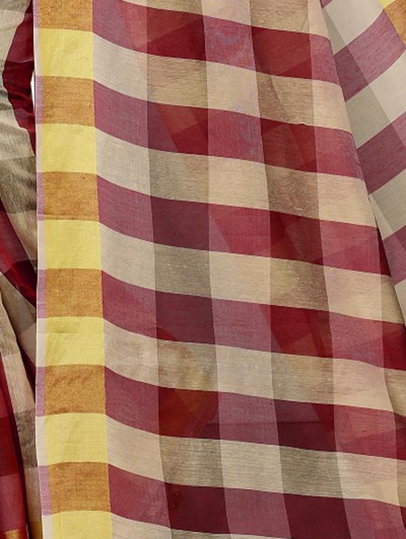 checkered printed saree with blouse - 17558545 - Zoom Image - 4