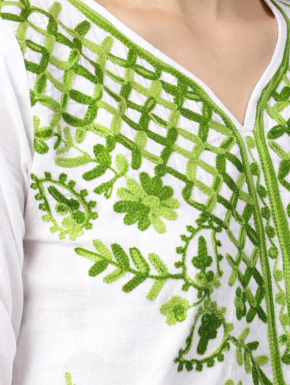 chikankari straight kurta - 17559097 - Zoom Image - 4