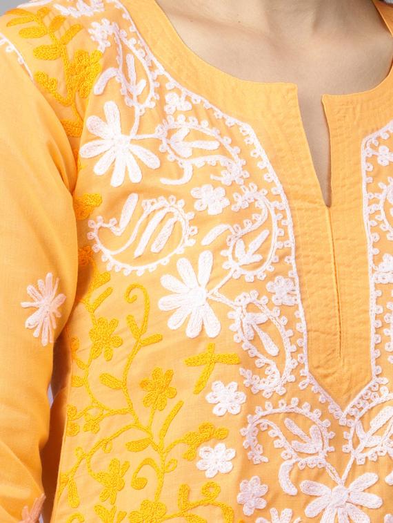 chikankari straight kurta - 17559130 - Zoom Image - 4