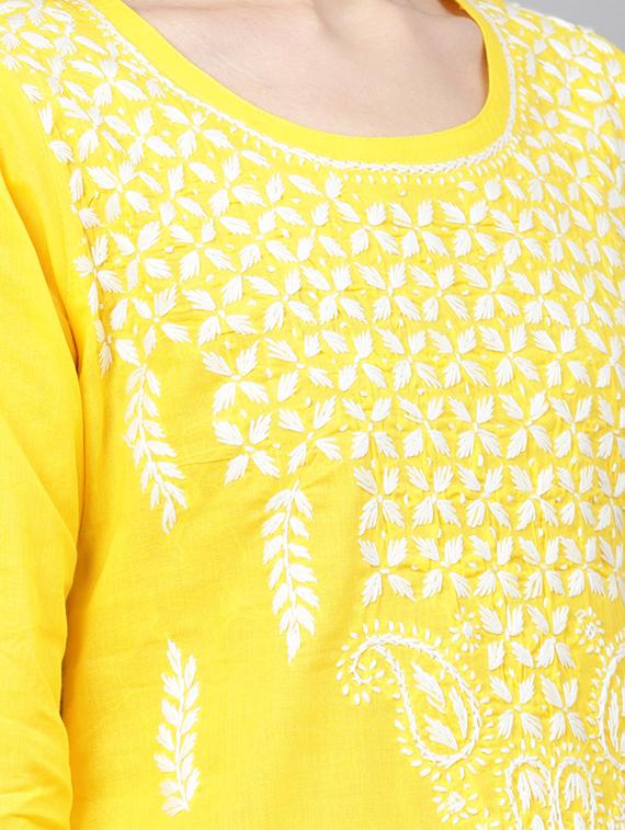 chikankari straight kurta - 17559136 - Zoom Image - 4