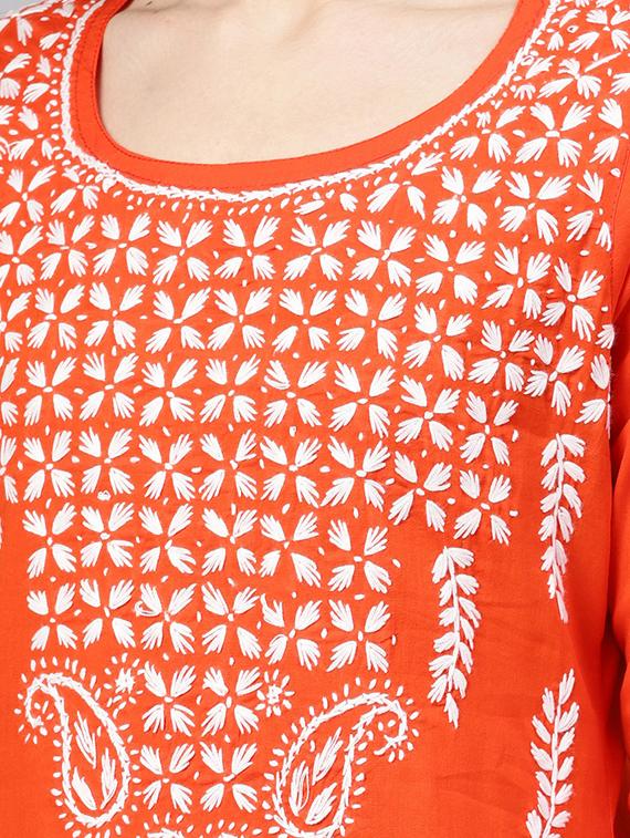 chikankari straight kurta - 17559142 - Zoom Image - 4