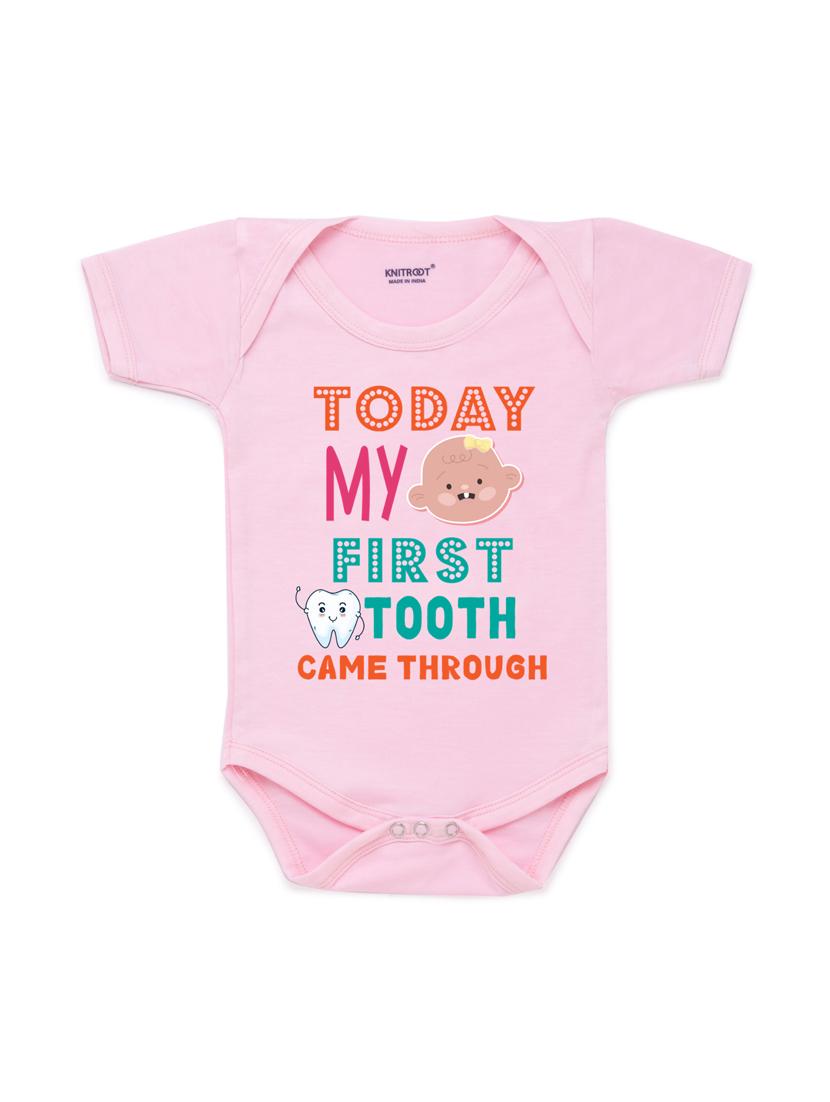 round neck printed onesies - 17559287 - Zoom Image - 1