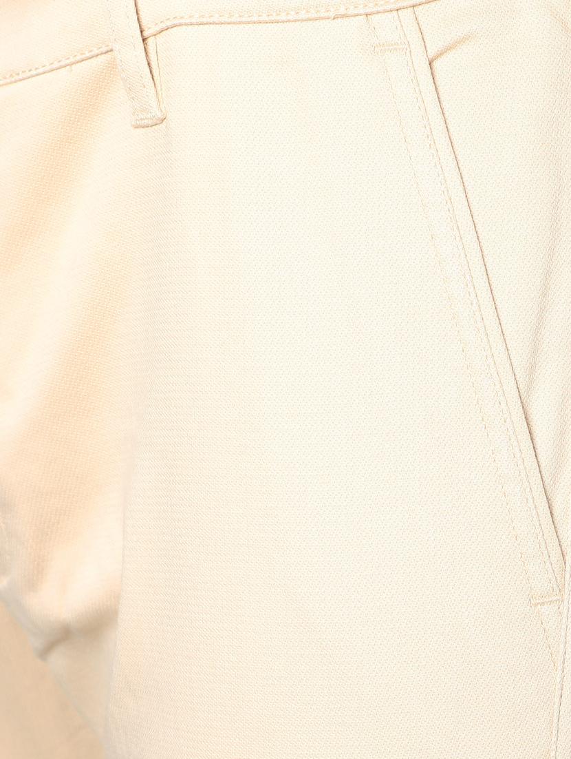 beige solid chinos trousers - 17562464 - Zoom Image - 3